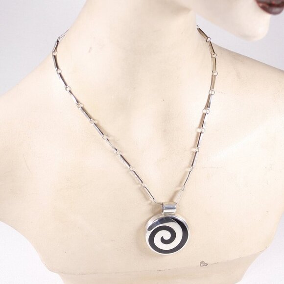 Vintage 1960s chunky spiral necklace, Mexico Sterling silver hypnotic pendant - Picture 1 of 9